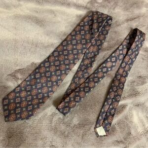 Woodward's Silk Necktie Blue Floral Pattern‎ Business Career Elegant Vintage